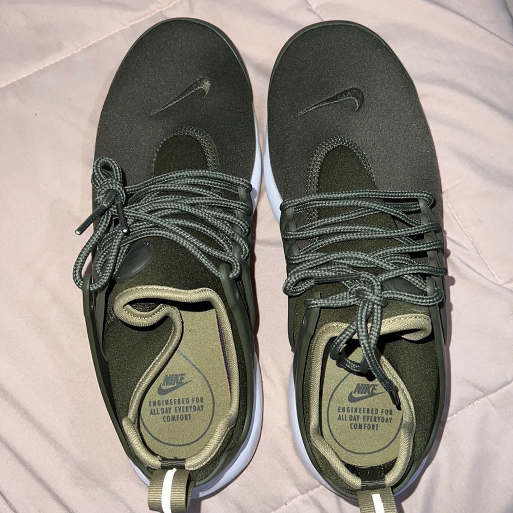 Nike presto olive green